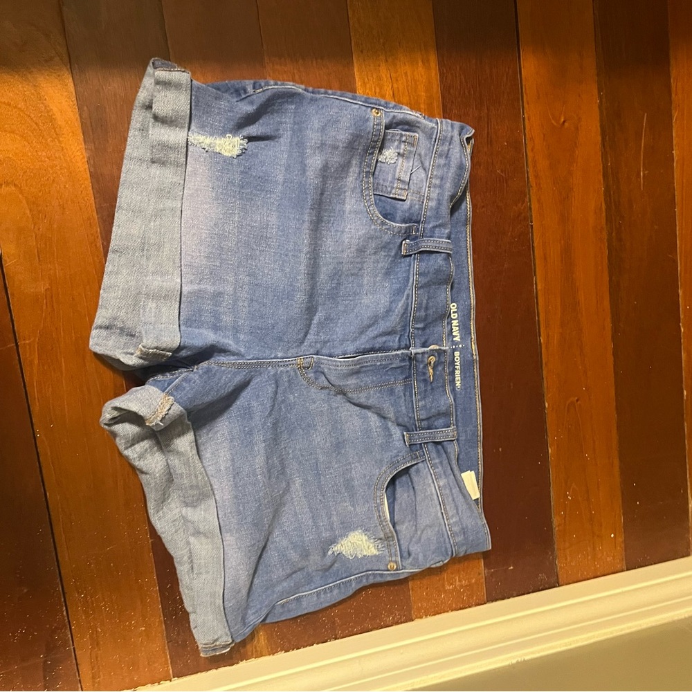 Woman’s blue Jean capris